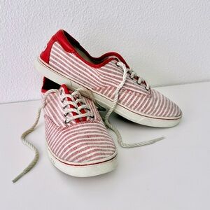 UGG Eyan II Red Striped Canvas Low Top Sneakers Rope Laces - Size 10 - EUC